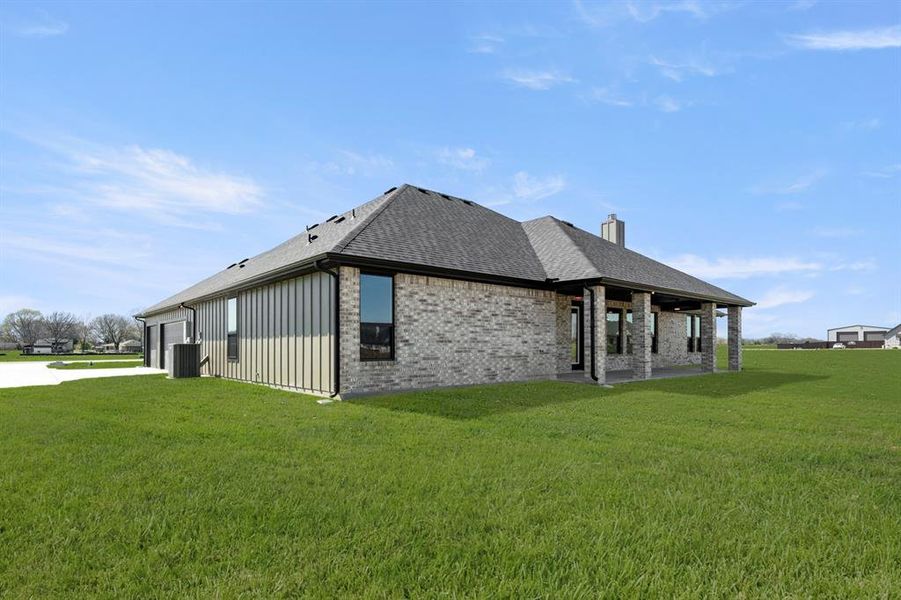 2431 Oak Knoll- Back (1)