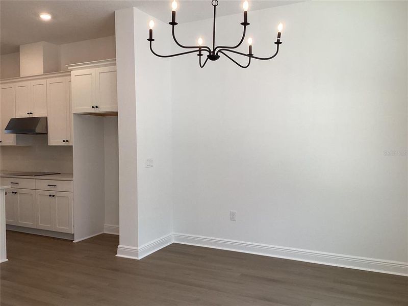 Spacious, unfurnished interior of a new home in Lake Cawood Cove, Windermere (Image 9). Spacious, unfurnished interior of a new home in Lake Cawood Cove, Windermere (Image 9).