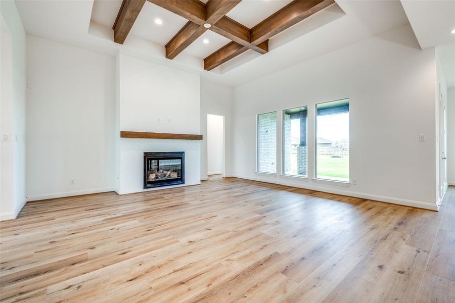 Spacious, unfurnished interior of a new home in Arborwood, Waller (Image 24).