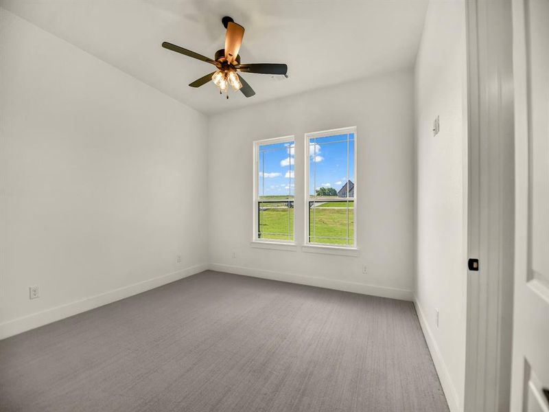 Spacious, unfurnished interior of a new home in , Weatherford (Image 37).
