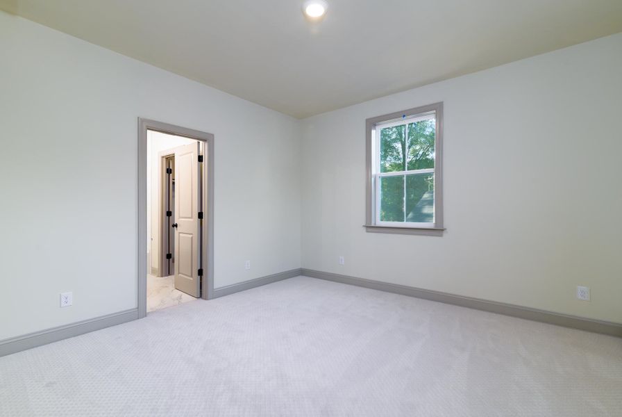 Spacious, unfurnished interior of a new home in , Charleston (Image 42).