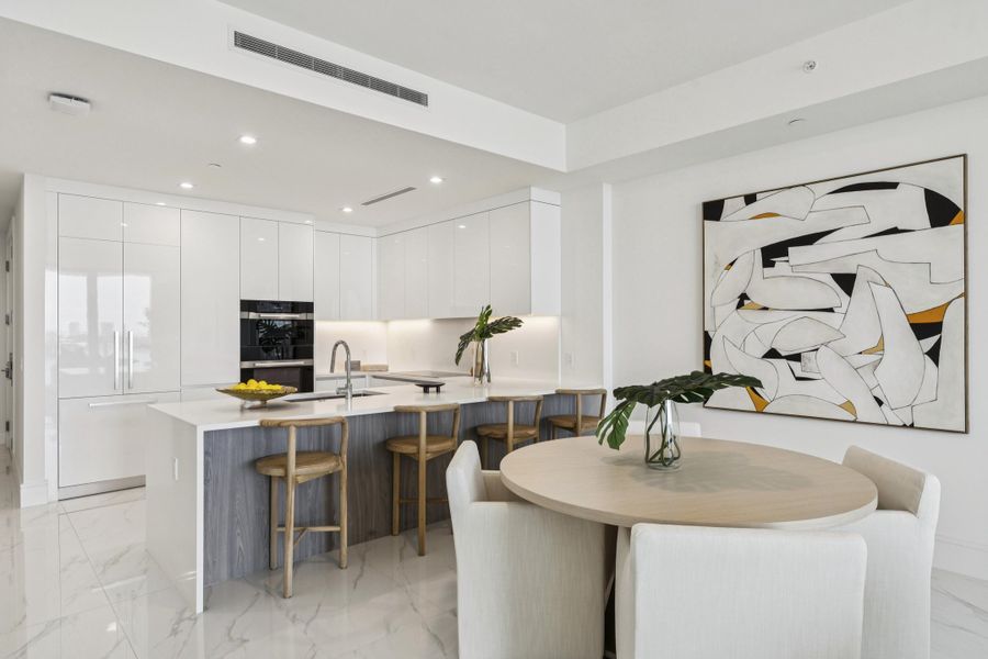 **220 Lake Shore Dr 1210 Lake Park FL 22