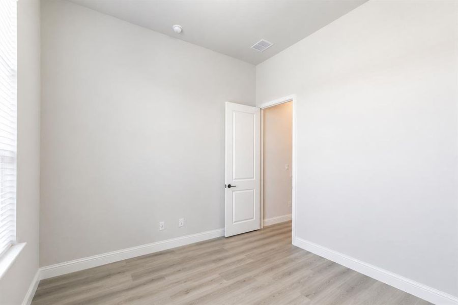 Spacious, unfurnished interior of a new home in Harvest, Northlake (Image 21). Spacious, unfurnished interior of a new home in Harvest, Northlake (Image 21).