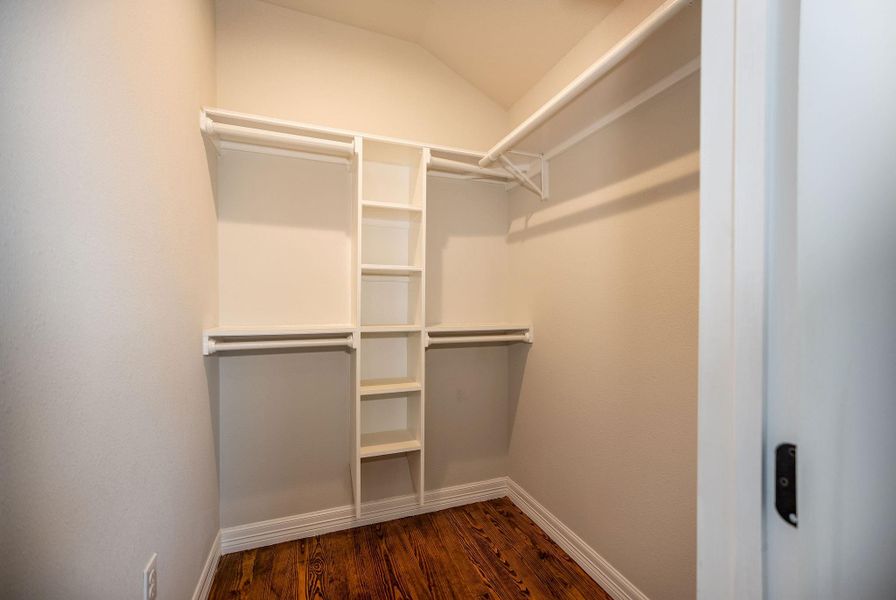 Spacious, unfurnished interior of a new home in , Port Lavaca (Image 17).