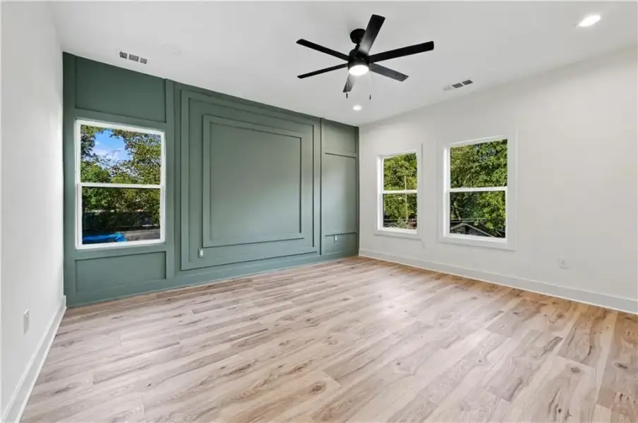 Spacious, unfurnished interior of a new home in , Atlanta (Image 38).
