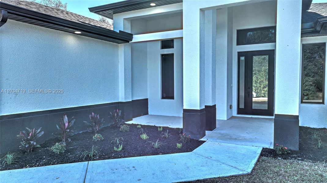 Exterior details and patio area of a home in , Lehigh Acres (Image 35).