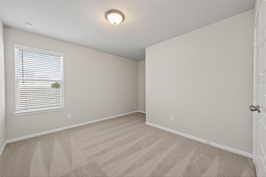 Spacious, unfurnished interior of a new home in Woodland Lakes, Huffman (Image 23).