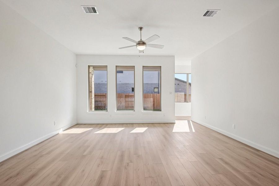 8610 Blue Coral Dr Great Room 8610 Blue Coral Dr Great Room