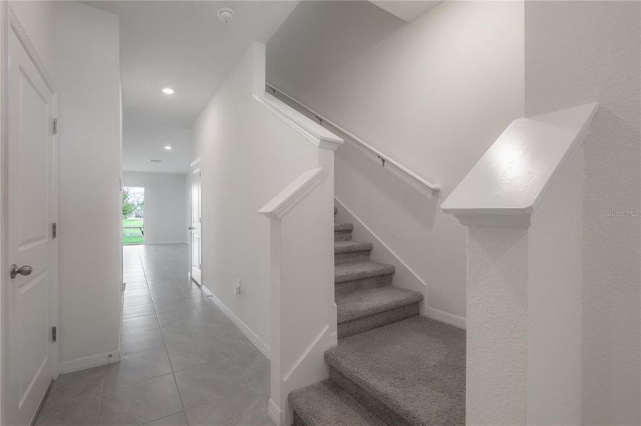 Spacious, unfurnished interior of a new home in , Wimauma (Image 32).