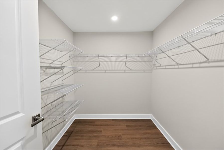 Spacious, unfurnished interior of a new home in Arden Woods, Greenville (Image 15).