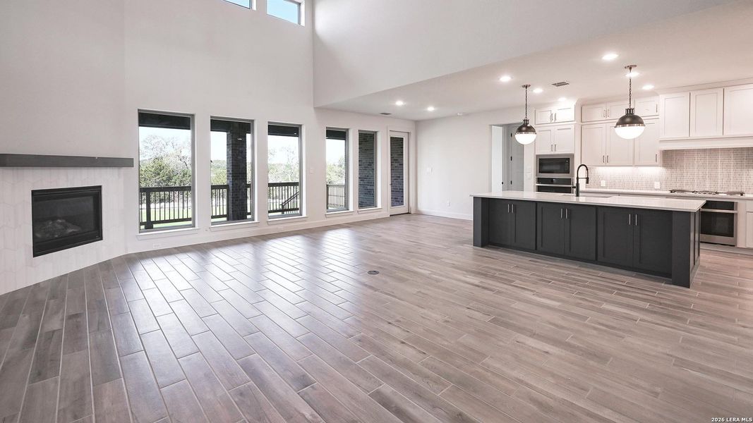 Spacious, unfurnished interior of a new home in Johnson Ranch, Bulverde (Image 26). Spacious, unfurnished interior of a new home in Johnson Ranch, Bulverde (Image 26).