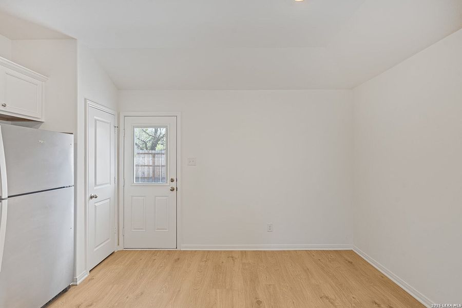 Spacious, unfurnished interior of a new home in Preserve at Medina, Von Ormy (Image 16).