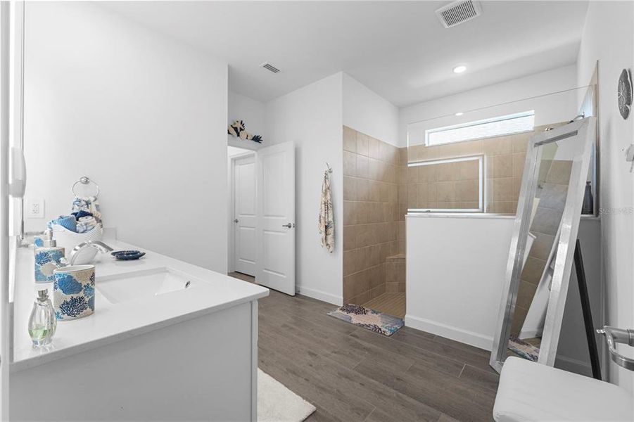 Furnished interior view inside a new home in , Punta Gorda (Image 9). Furnished interior view inside a new home in , Punta Gorda (Image 9).