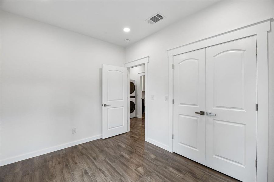 Spacious, unfurnished interior of a new home in , Canton (Image 20).