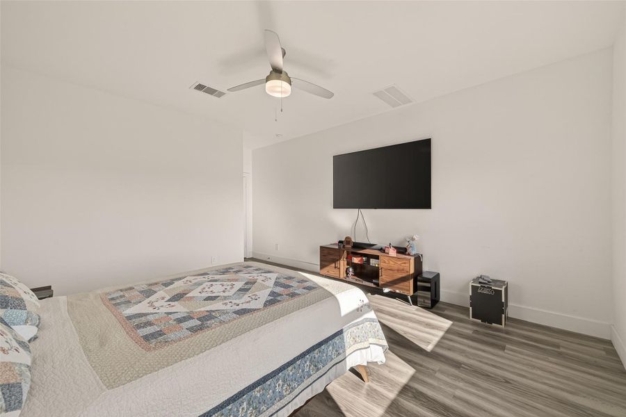 Furnished interior view inside a new home in , Fulshear (Image 6). Furnished interior view inside a new home in , Fulshear (Image 6).