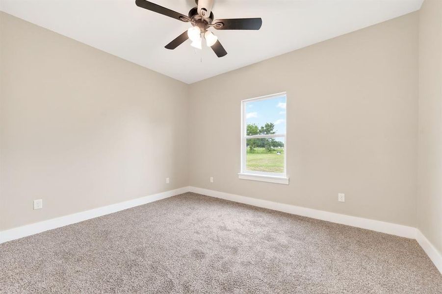 Spacious, unfurnished interior of a new home in , Edgewood (Image 33).