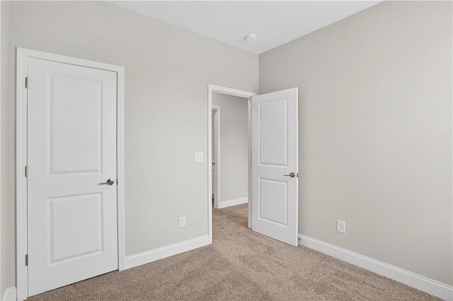 Spacious, unfurnished interior of a new home in Morning Creek Forest, South Fulton (Image 14).