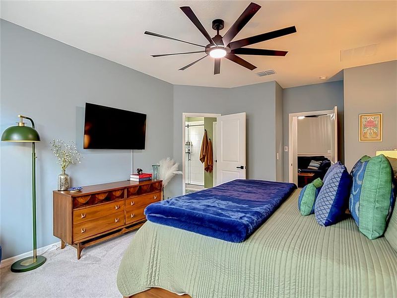 Furnished interior view inside a new home in , Tampa (Image 65).