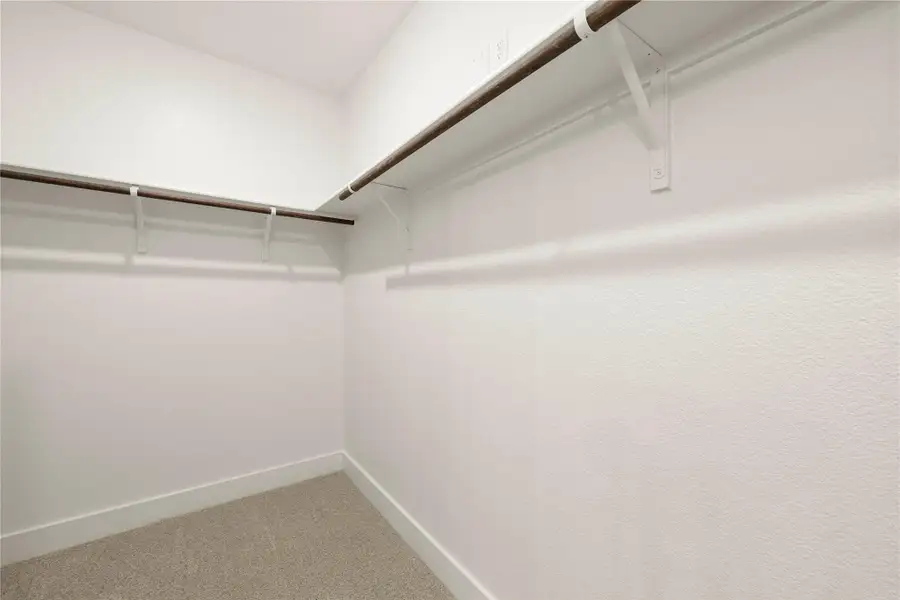 Spacious, unfurnished interior of a new home in Rancho San Gabriel, Georgetown (Image 12).
