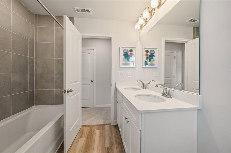 Furnished interior view inside a new home in Hamilton Lakes, Lawrenceville (Image 29). Furnished interior view inside a new home in Hamilton Lakes, Lawrenceville (Image 29).