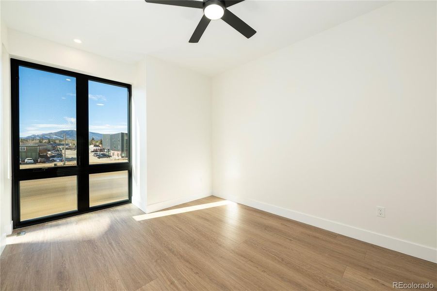 Spacious, unfurnished interior of a new home in , Fraser (Image 39).