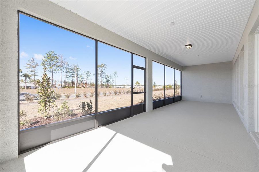 Exterior details and patio area of a home in , Ocala (Image 22).
