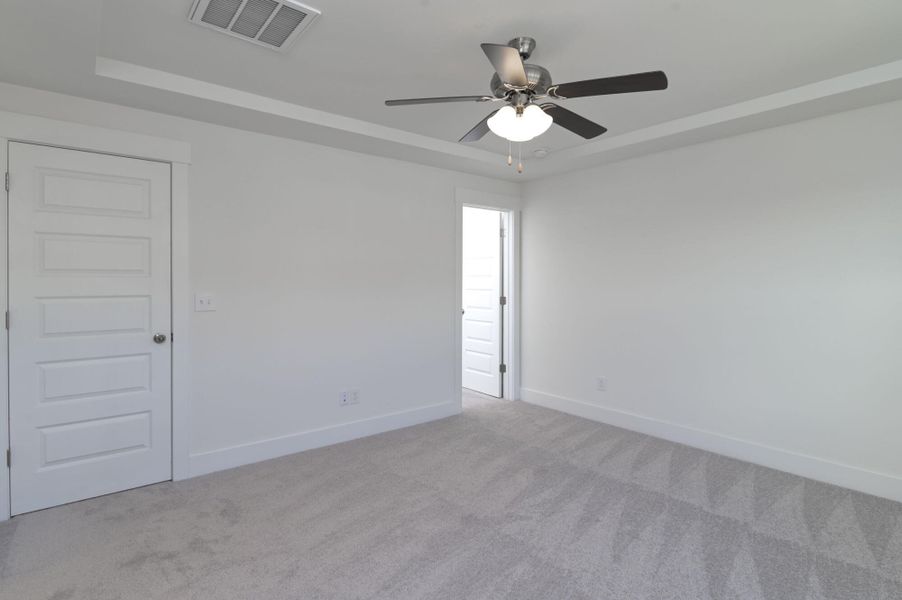 Spacious, unfurnished interior of a new home in Lake Carolina Townhomes, Columbia (Image 39).