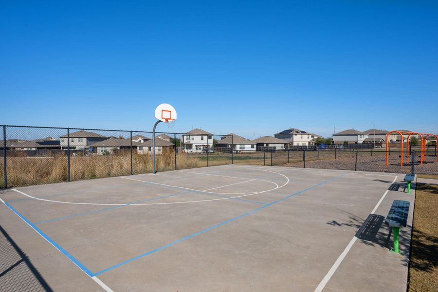 Community amenities in Sun Chase, Del Valle (Image 31). Community amenities in Sun Chase, Del Valle (Image 31).