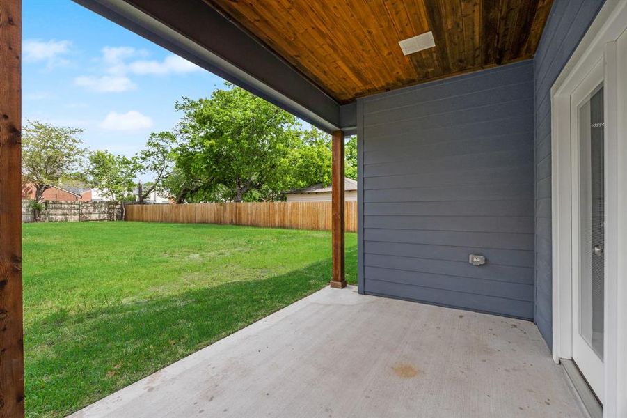 Exterior details and patio area of a home in , Dallas (Image 26).