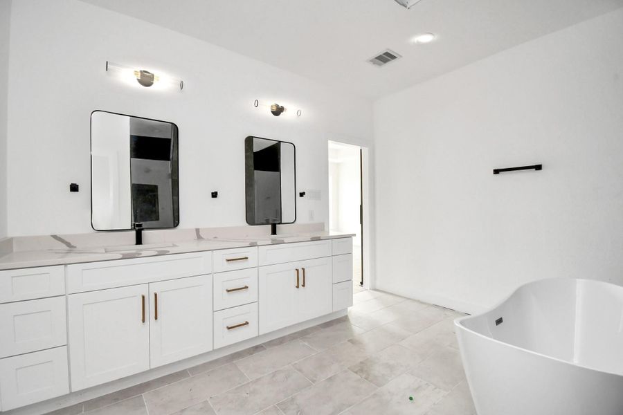 Furnished interior view inside a new home in , Angleton (Image 18).
