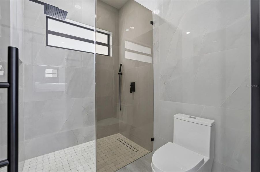 Furnished interior view inside a new home in , Tampa (Image 60).