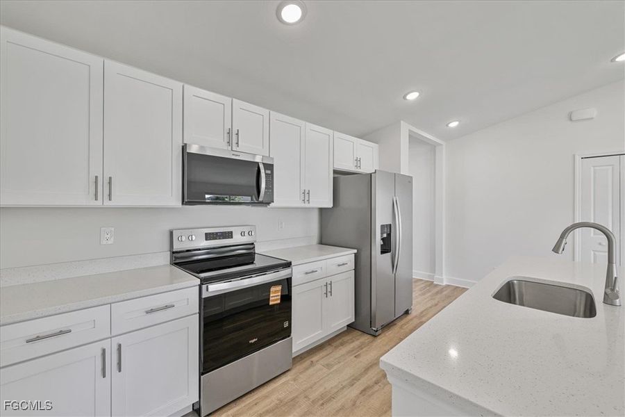 Furnished interior view inside a new home in Cape Coral, Cape Coral (Image 9).
