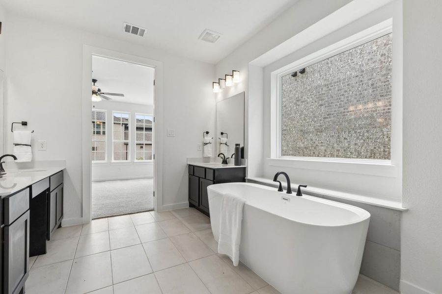 Furnished interior view inside a new home in Walton Ridge, Corinth (Image 13).