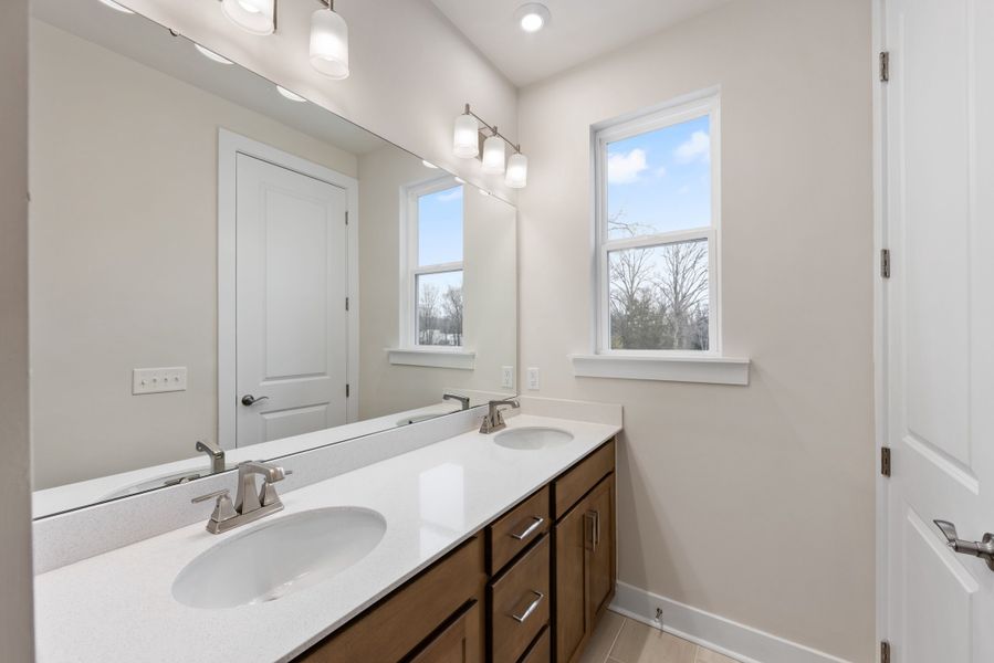 Furnished interior view inside a new home in Context at Oakhurst, Charlotte (Image 11). Furnished interior view inside a new home in Context at Oakhurst, Charlotte (Image 11).