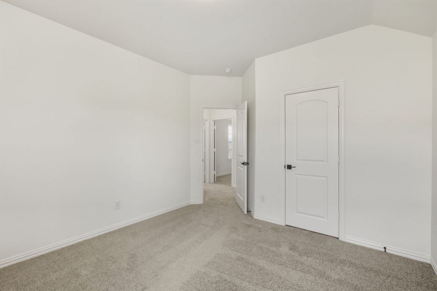 Spacious, unfurnished interior of a new home in Walden Pond, Forney (Image 29).