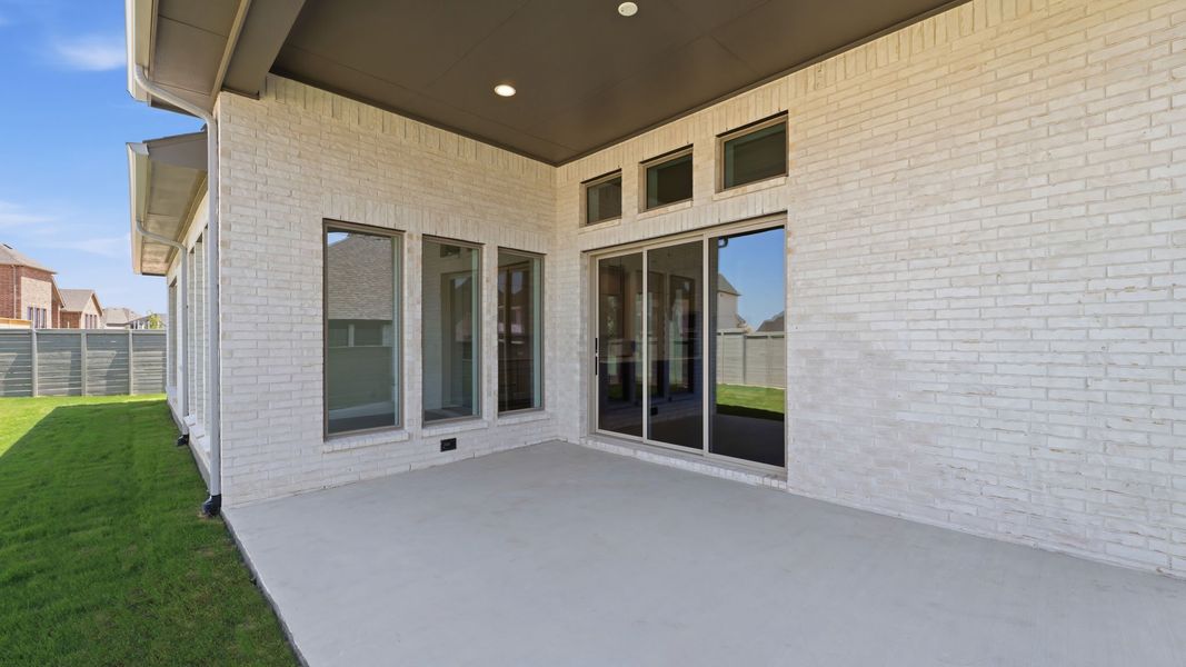 Exterior details and patio area of a home in Ramble, Celina (Image 4).
