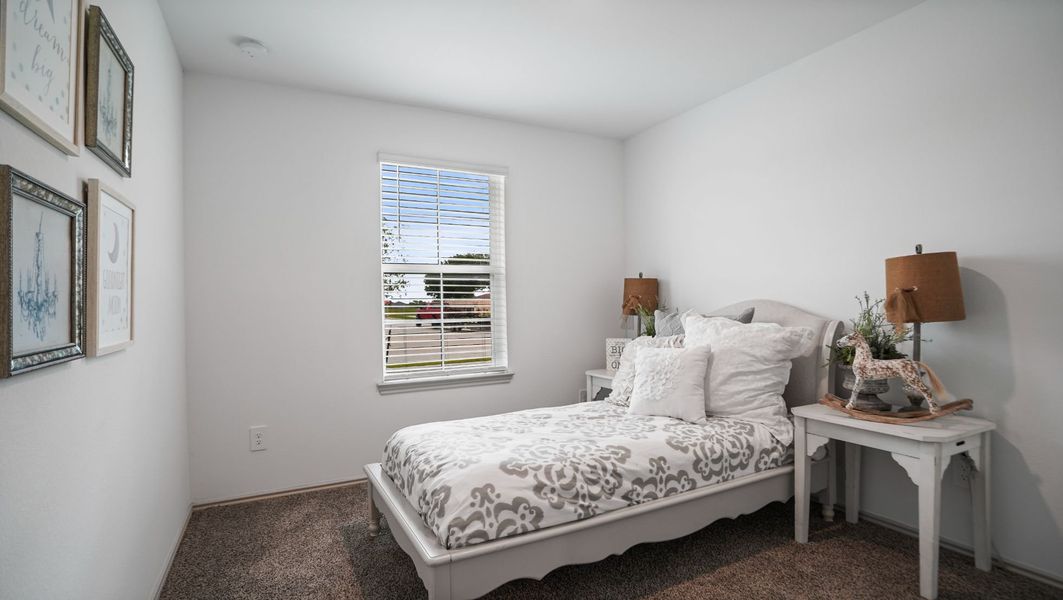 Representative furnished interior of a home built from the EASTON by D.R. Horton in Westward Pointe, Sealy (Image 16).