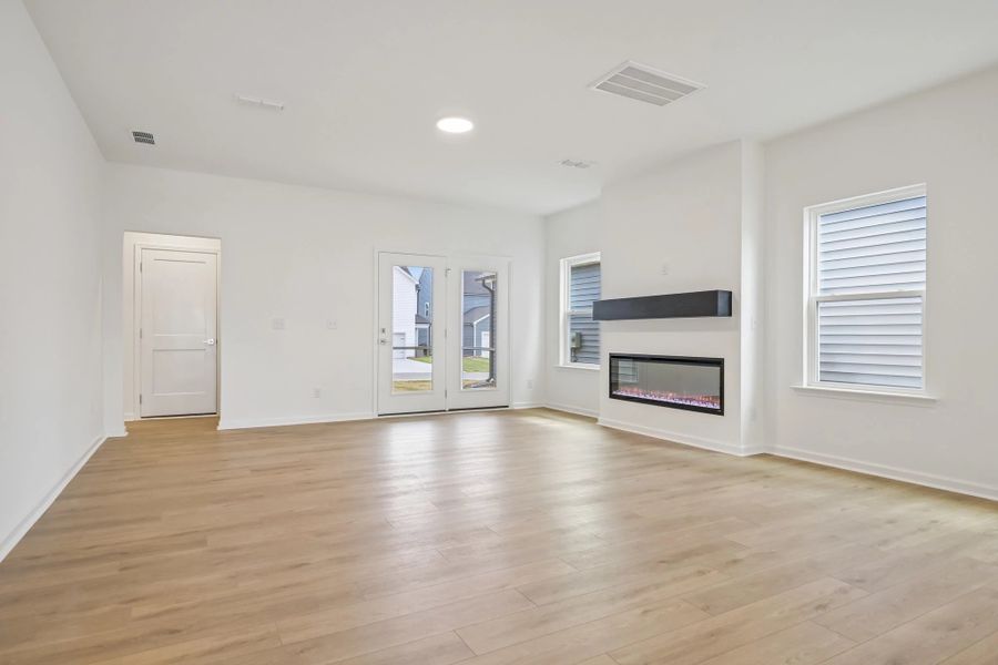 Representative images and renderings are for illustrative purposes. Actual structural options and design finishes of home may vary. Representative images and renderings are for illustrative purposes. Actual structural options and design finishes of home may vary.