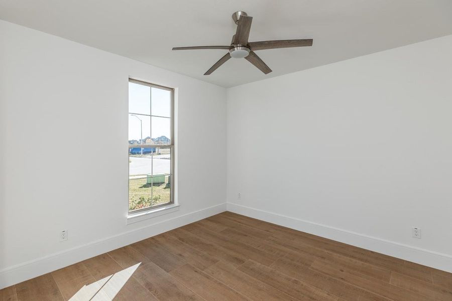 Spacious, unfurnished interior of a new home in , Beaumont (Image 33).