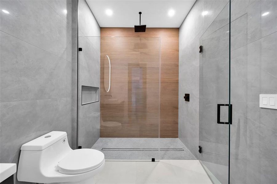 Furnished interior view inside a new home in , Cape Coral (Image 8).