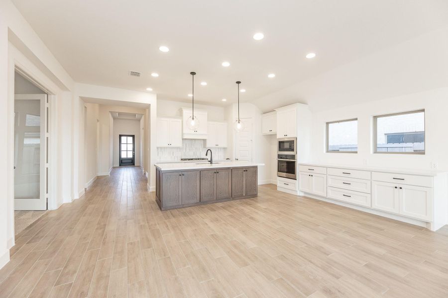 Furnished interior view inside a new home in Jordan Ranch, Fulshear (Image 16).
