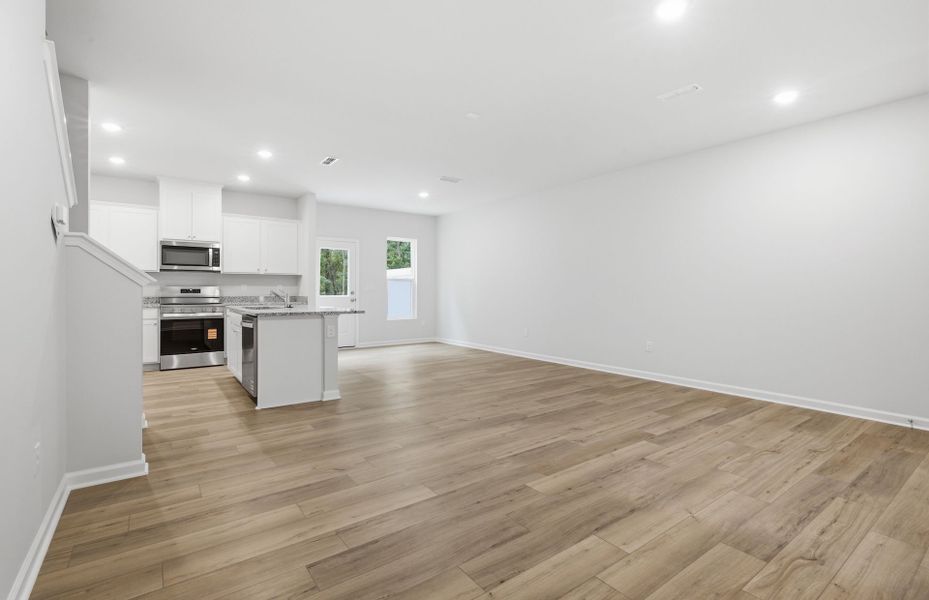 Spacious, unfurnished interior of a new home in Cambria, Garner (Image 40).