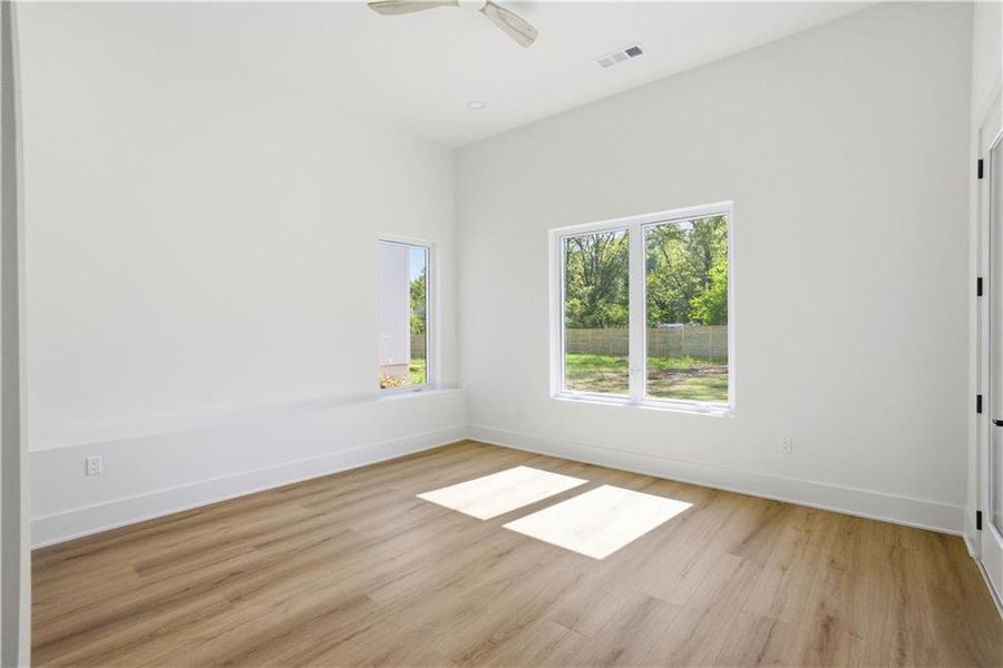Spacious, unfurnished interior of a new home in , Duluth (Image 26).
