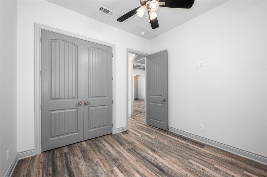 Spacious, unfurnished interior of a new home in , Enchanted Oaks (Image 35).