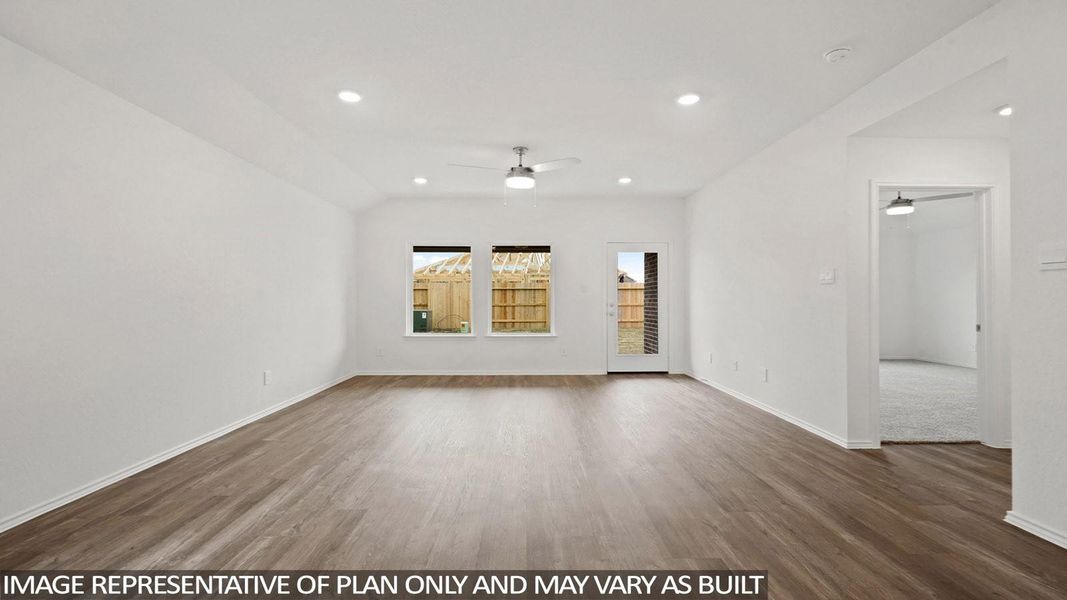 Spacious, unfurnished interior of a new home in Sunterra, Katy (Image 13).