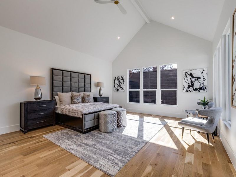 Furnished interior view inside a new home in , Dallas (Image 32).