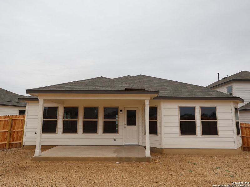 Exterior details and patio area of a home in Winding Brook, San Antonio (Image 3).