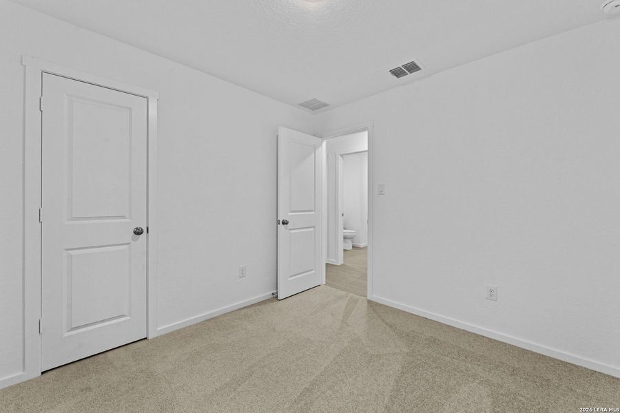 Spacious, unfurnished interior of a new home in Randolph Crossing, Converse (Image 11).
