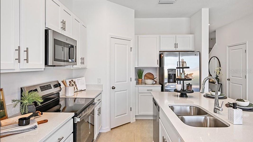 Furnished interior view inside a new home in Waterstone, Groveland (Image 17).