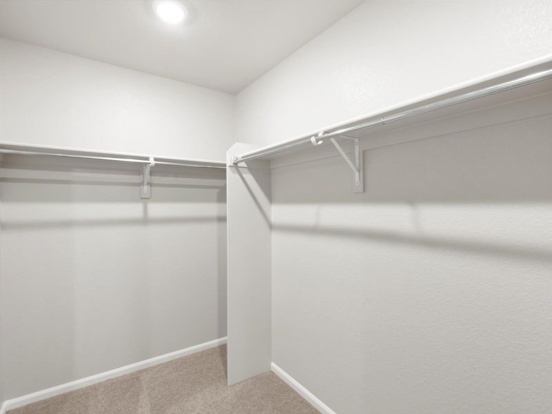 Spacious, unfurnished interior of a new home in Lake Bluff, Greeley (Image 9). Spacious, unfurnished interior of a new home in Lake Bluff, Greeley (Image 9).